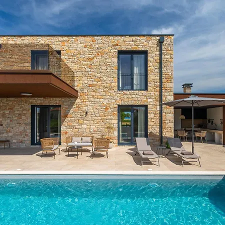 Villa Beautiful Moia With Sauna In