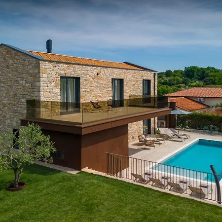 빌라 Beautiful Moia With Sauna In Kaštelir
