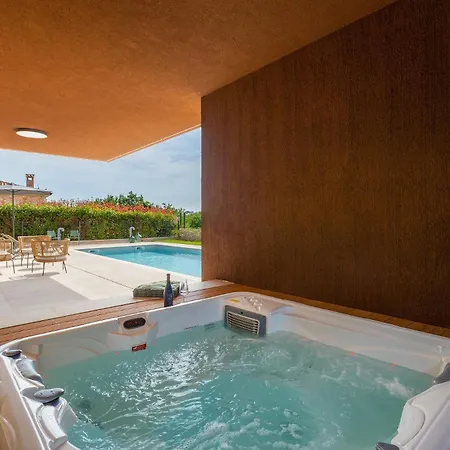 Beautiful Moia With Sauna In Villa *